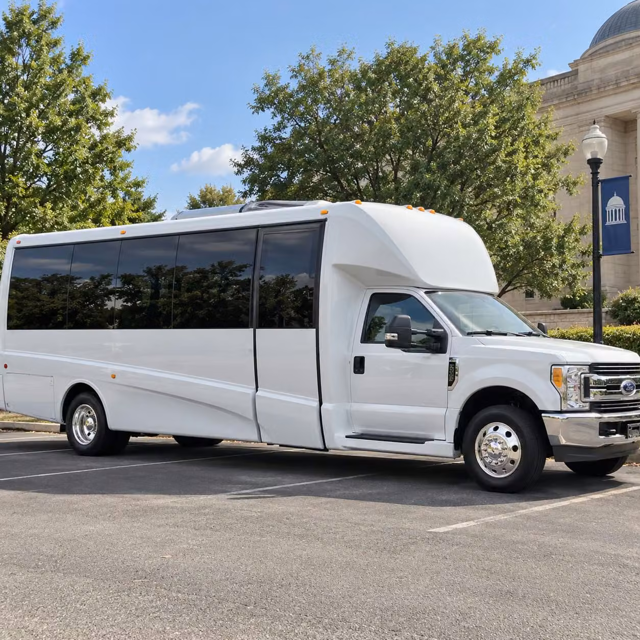 minibus rentals for shawnee elementary and middle school field trips